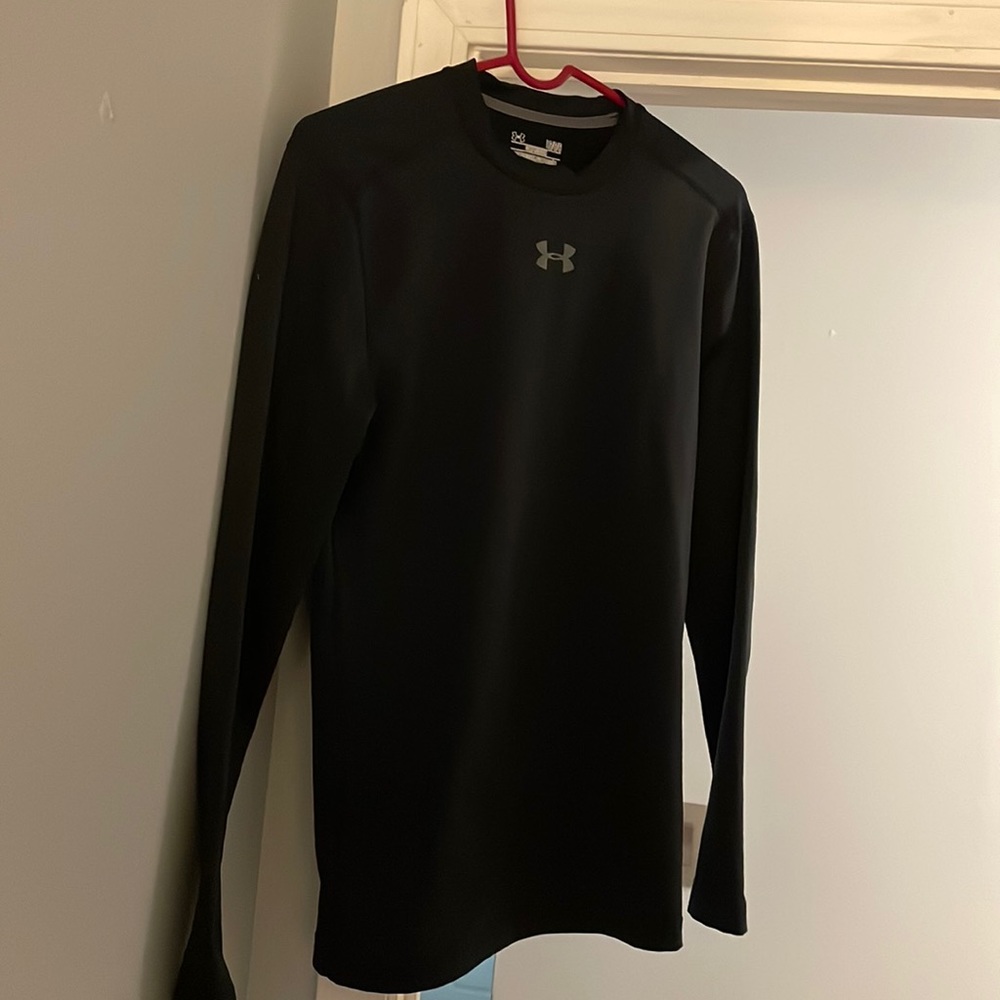 Black under armor compression